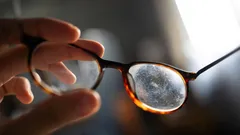 How to remove scratches from glasses and whether it is possible to do so: tips